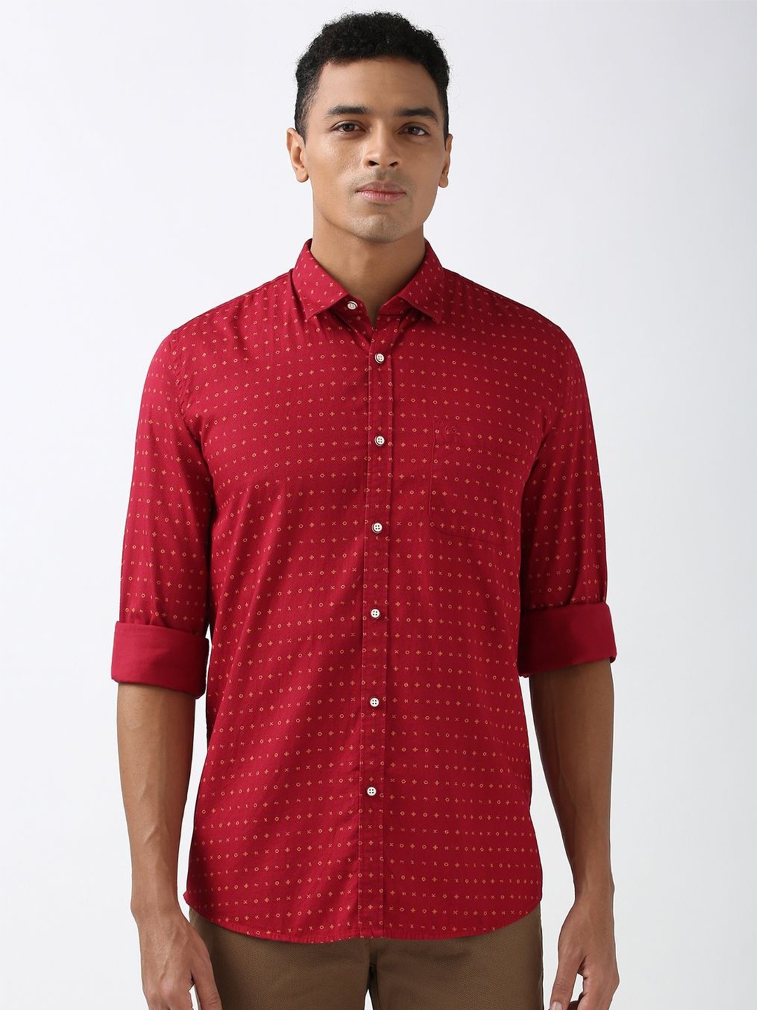 

Peter England Men Spread Collar Geometric Printed Cotton Slim Fit Casual Shirt, Red