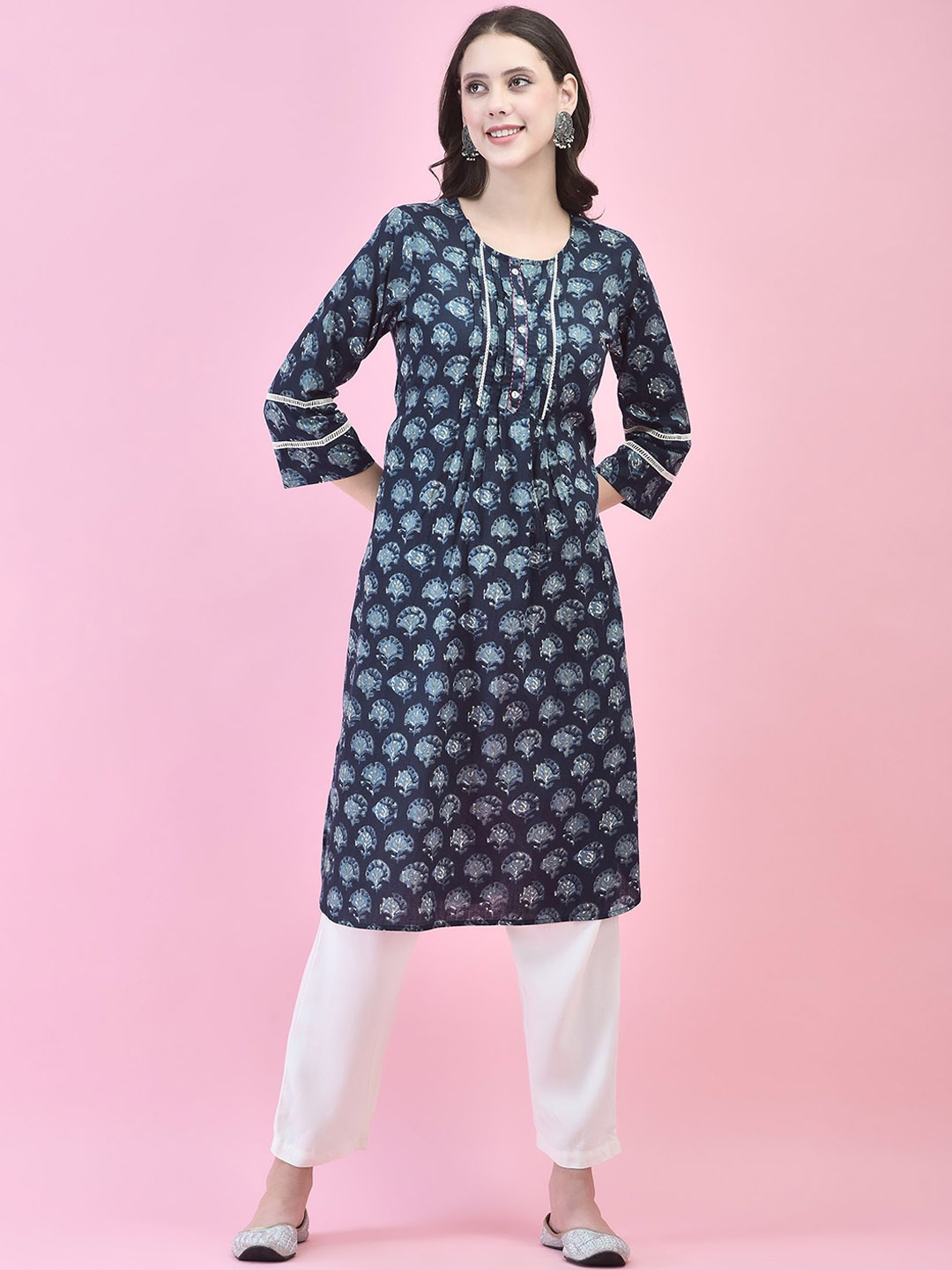 

Shree Floral Printed Round Neck Cotton Straight Kurta, Navy blue