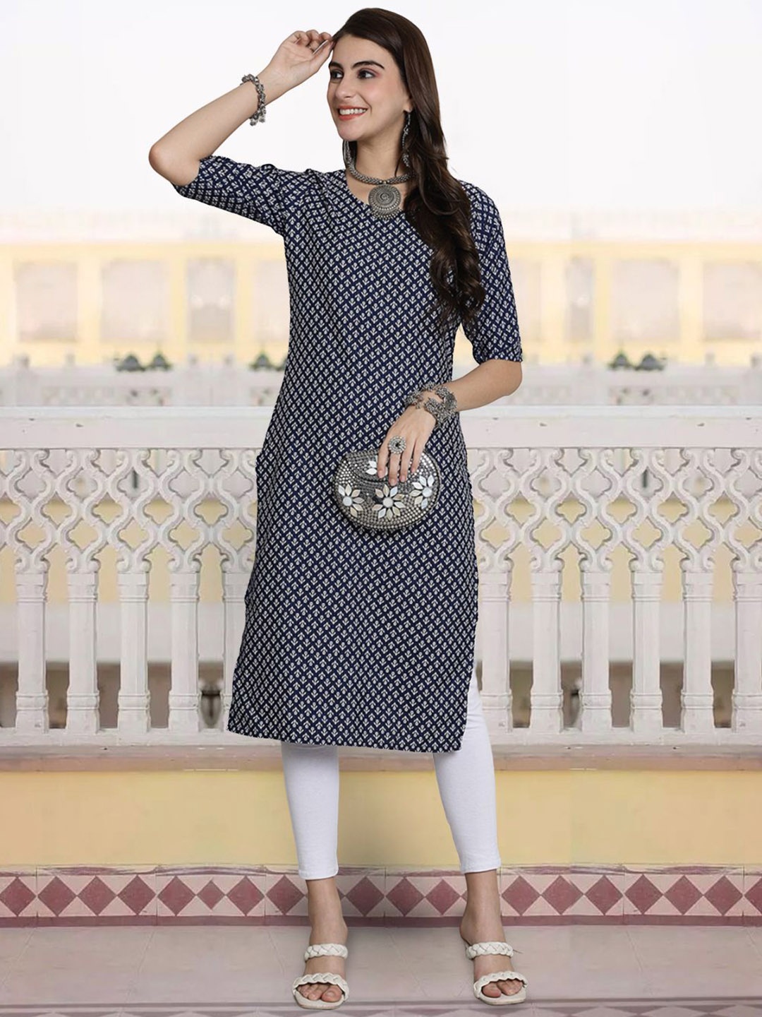 

7Threads Floral Printed Round Neck Straight Kurta, Black