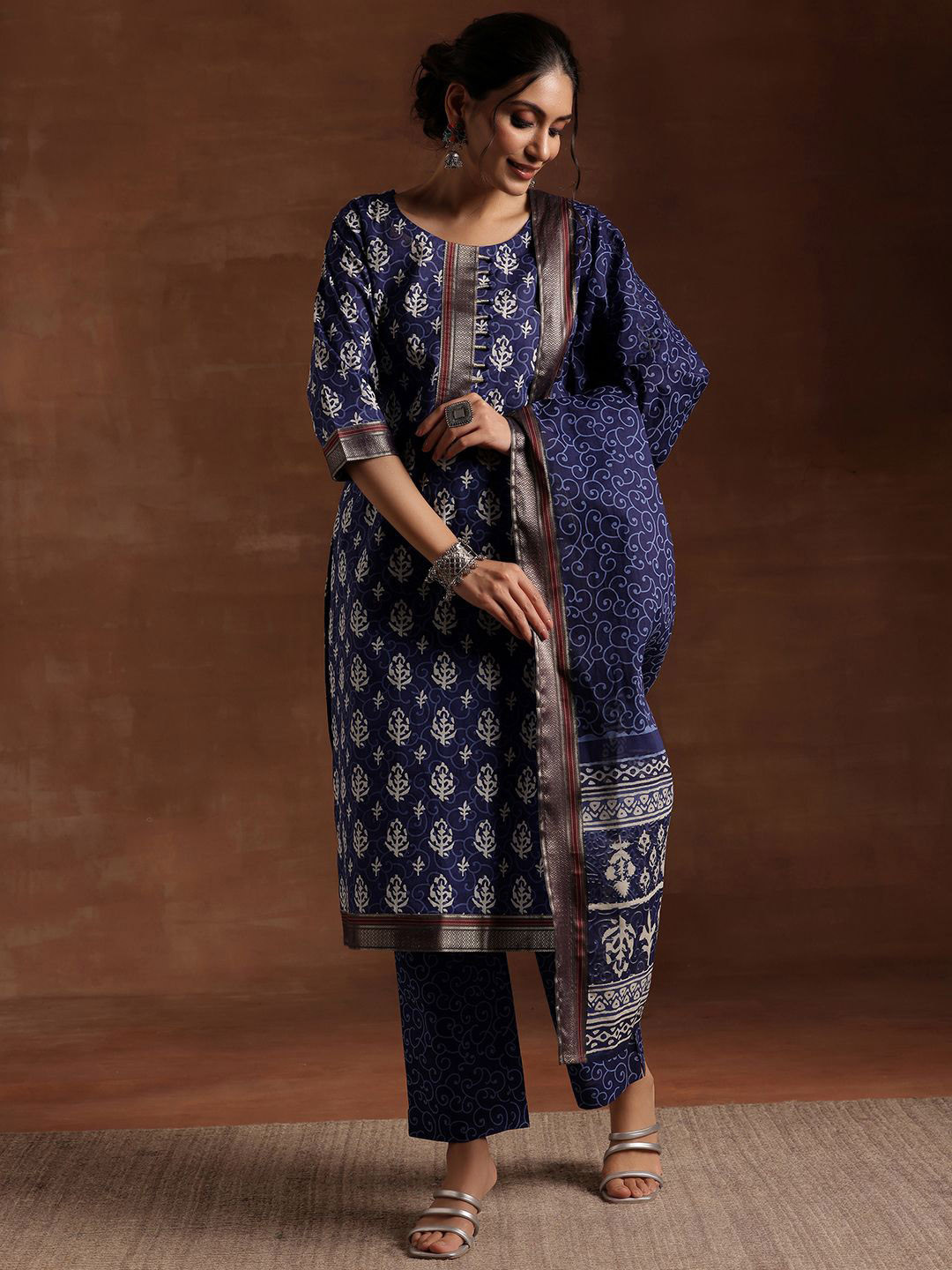 

Libas Ethnic Motifs Printed Regular Pure Cotton Straight Kurta with Trousers & Dupatta, Blue