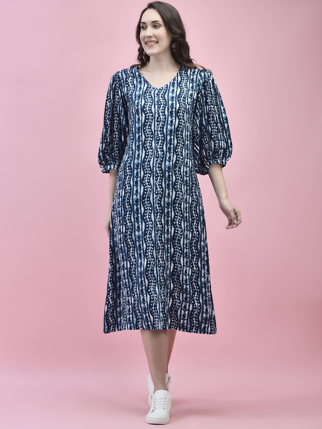 

Shree Floral Print Bishop Sleeve Liva A-Line Maxi Dress, Navy blue