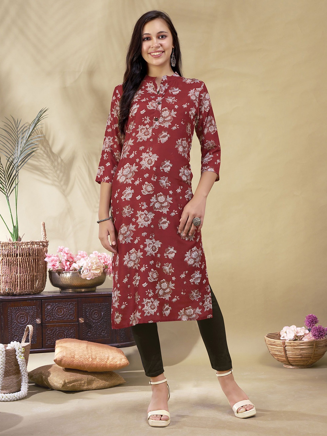

Anouk Rustic Printed Straight Kurta, Red