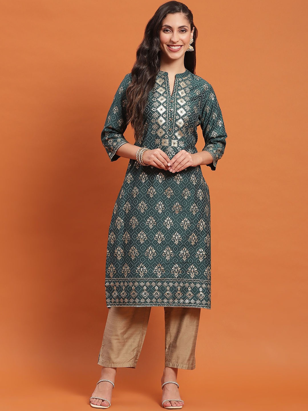 

Shree Floral Printed Notch Neck Straight Kurta, Blue