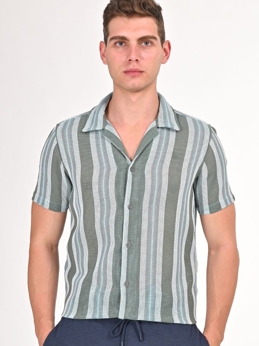 

POE Men Smart Spread Collar Striped Cotton Slim Fit Casual Shirt, Green