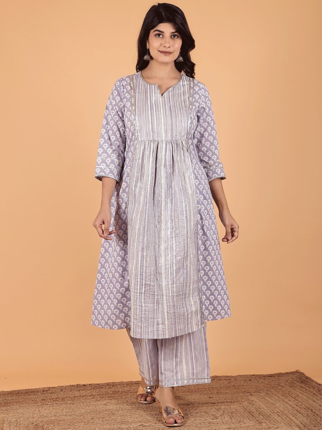 

Aramya Women Ethnic Motifs Printed Sequinned Anarkali Kurta, Purple