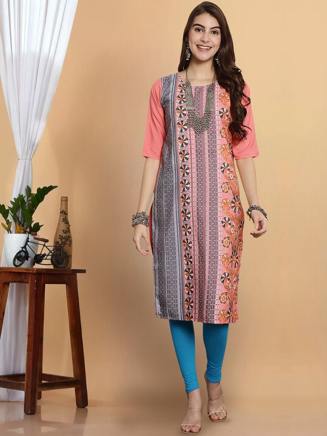 

7Threads Floral Printed Round Neck Crepe Straight Kurta, Peach