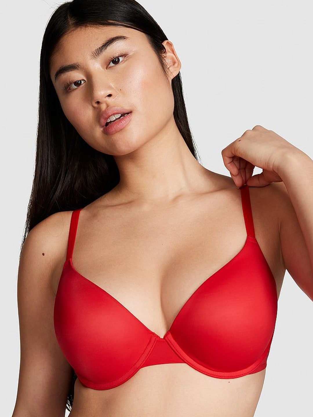 

Victoria's Secret Bra Medium Coverage Underwired Heavily Padded, Red