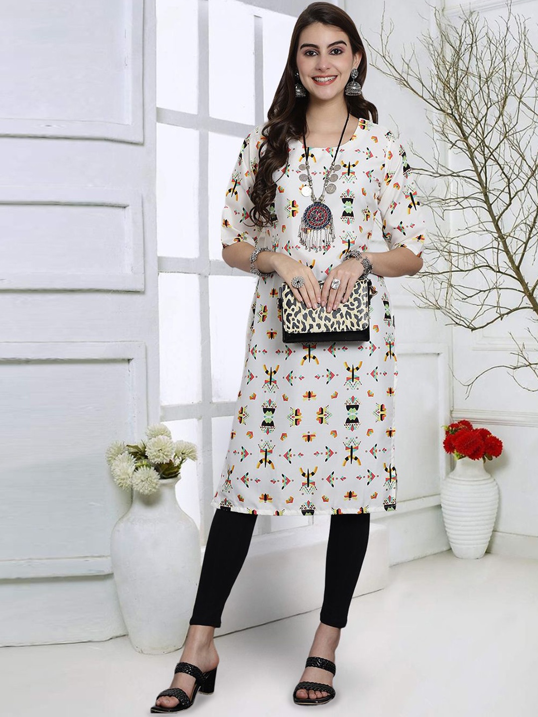 

7Threads Abstract Printed Round Neck Short Sleeves Straight Kurta, White