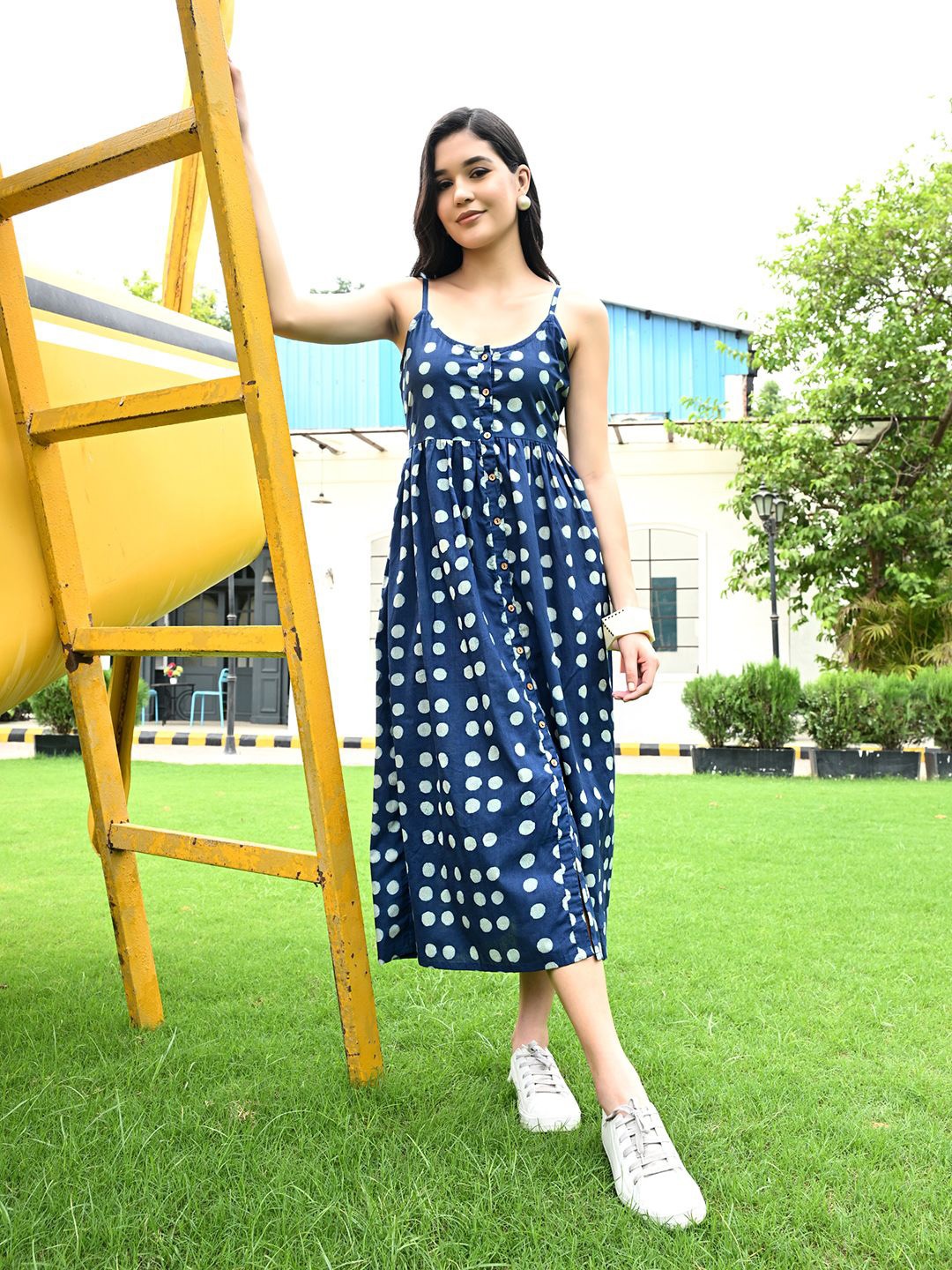 

DECKEDUP women cotton Shoulder Straps fit and flare Midi Dress, Blue