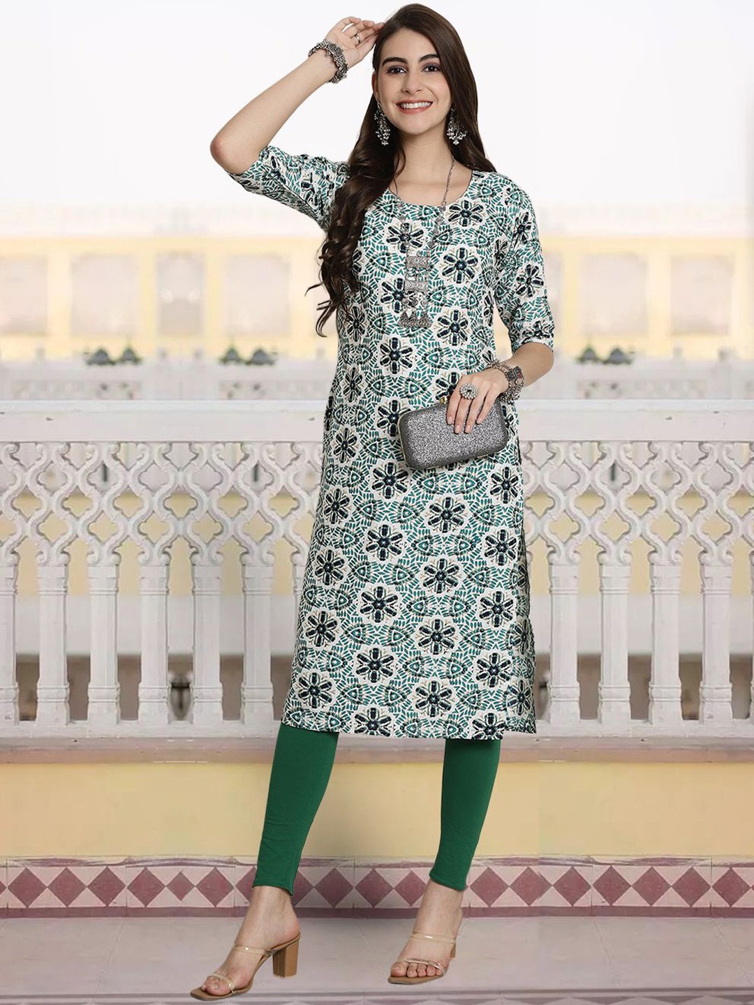 

7Threads Floral Printed Round Neck Straight Kurta, White