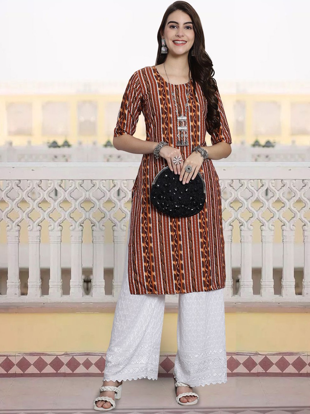 

7Threads Geometric Printed Round Neck Short Sleeves Straight Kurta, Brown