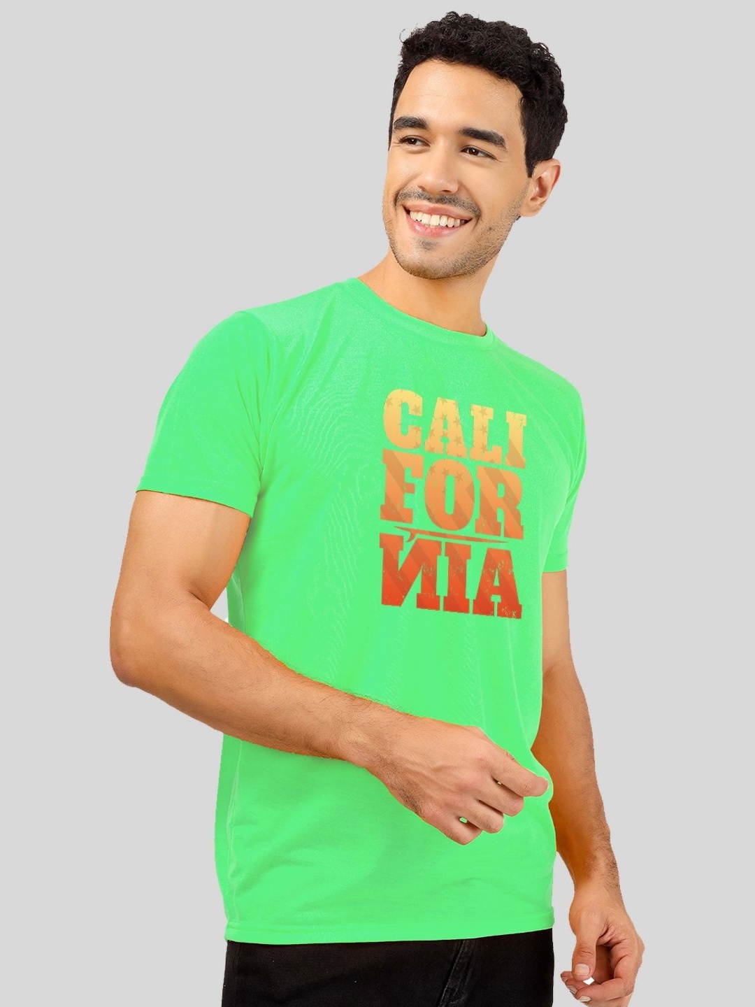 

Greylongg Men Floral Applique T-shirt, Green
