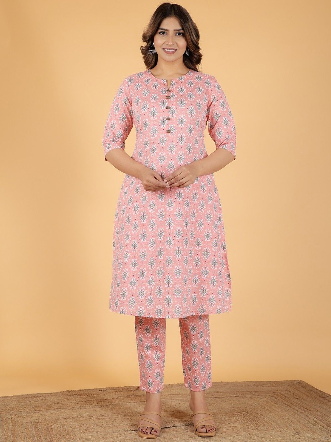 

Aramya Women Ethnic Motifs Printed Kurta, Pink
