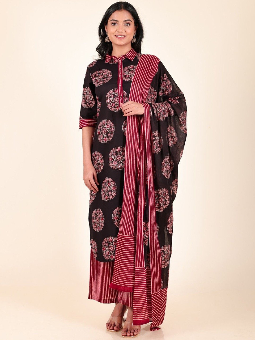 

Aramya Cotton Ajrakh Pathani Kurta, Black