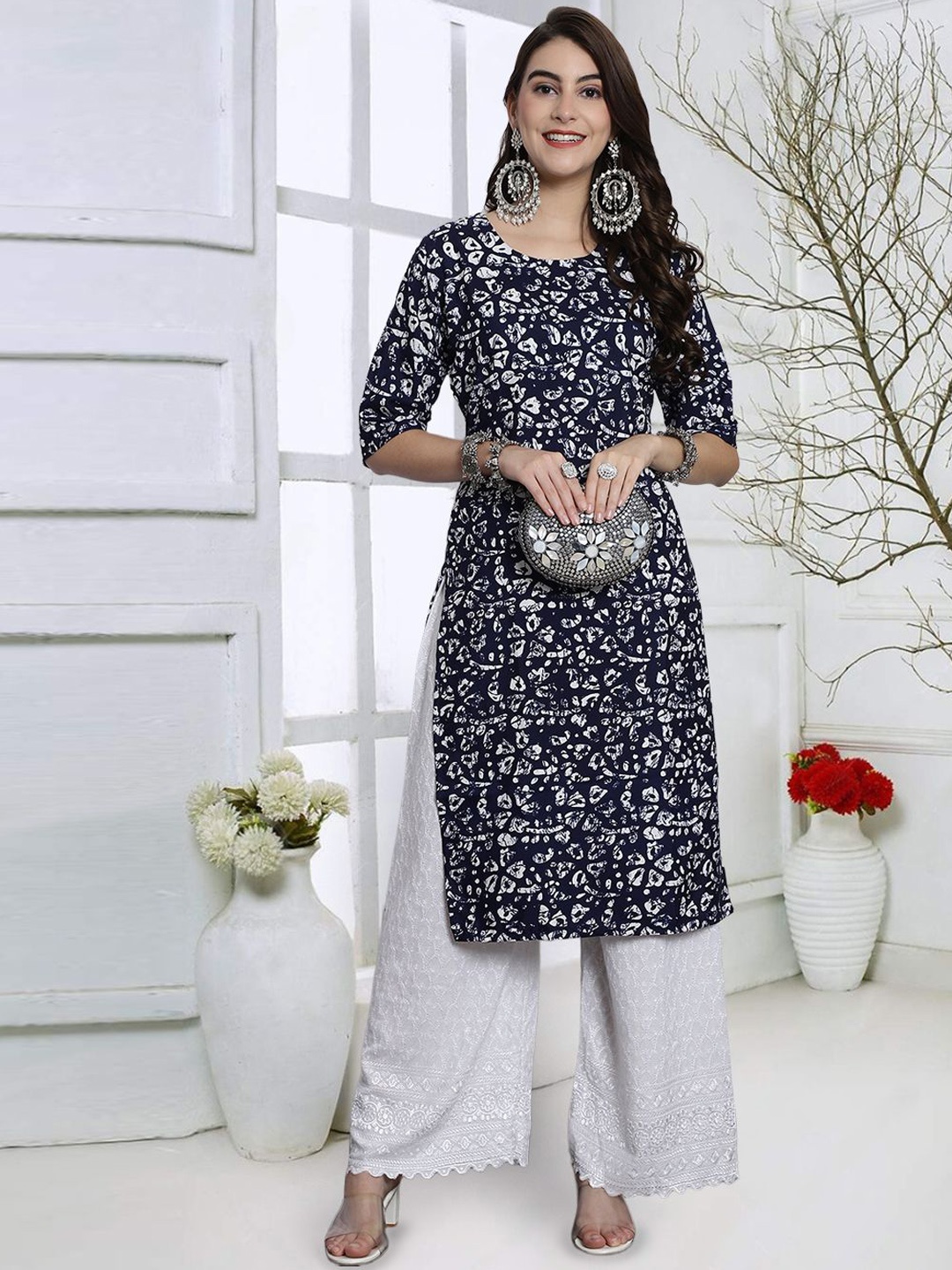 

7Threads Abstract Printed Round Neck Straight Kurta, Navy blue