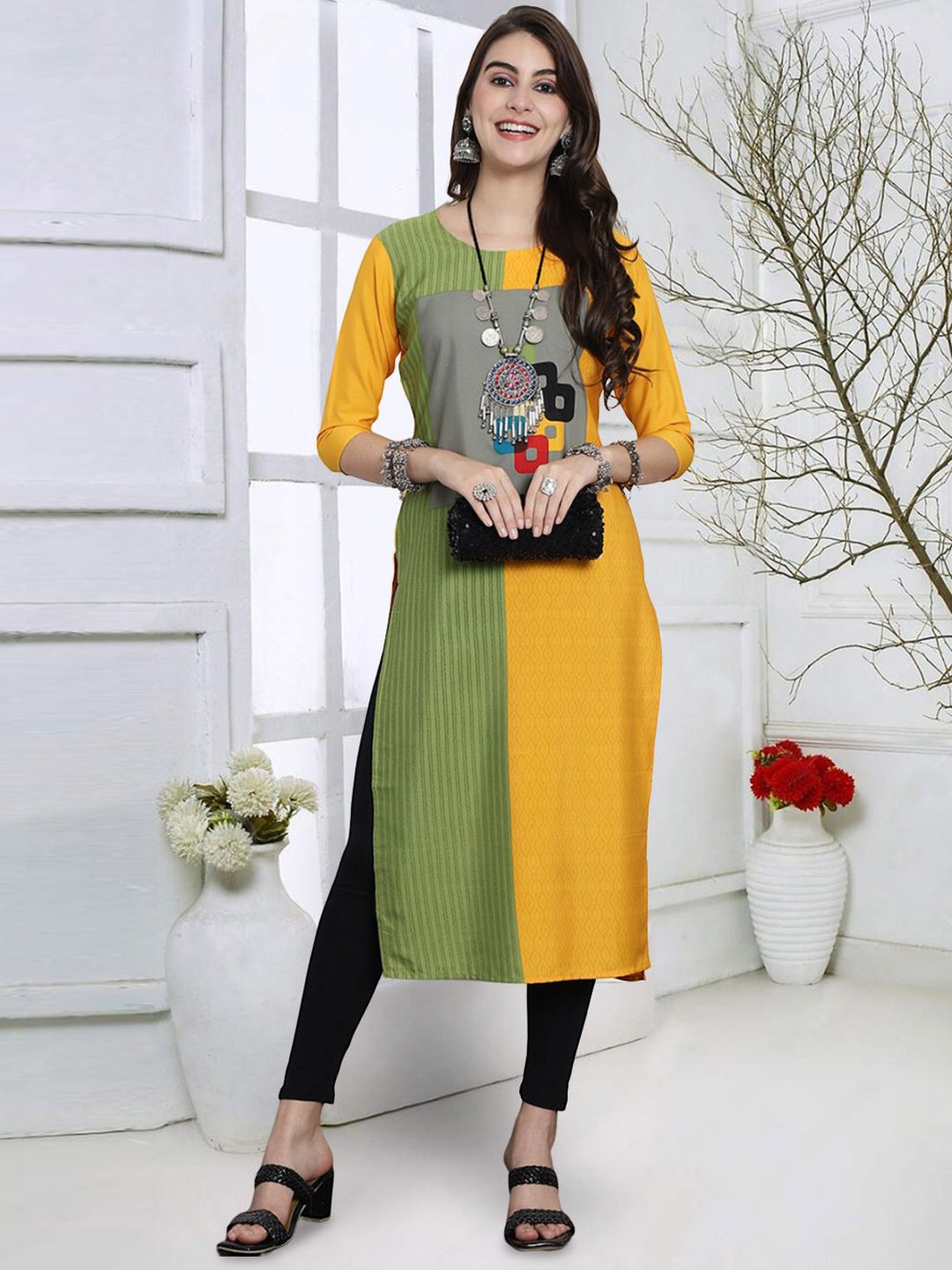 

KALINI Colourblocked Printed Round Neck Straight Kurta, Green
