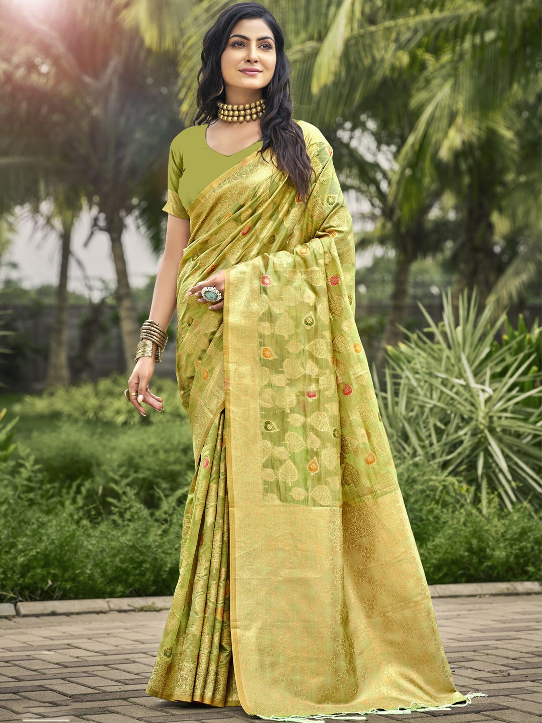 

Exclusiva Women Woven Design Saree With Zari Border, Green