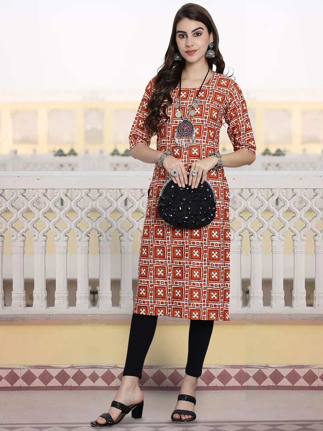 

7Threads Geometric Printed Round Neck Straight Kurta, Orange