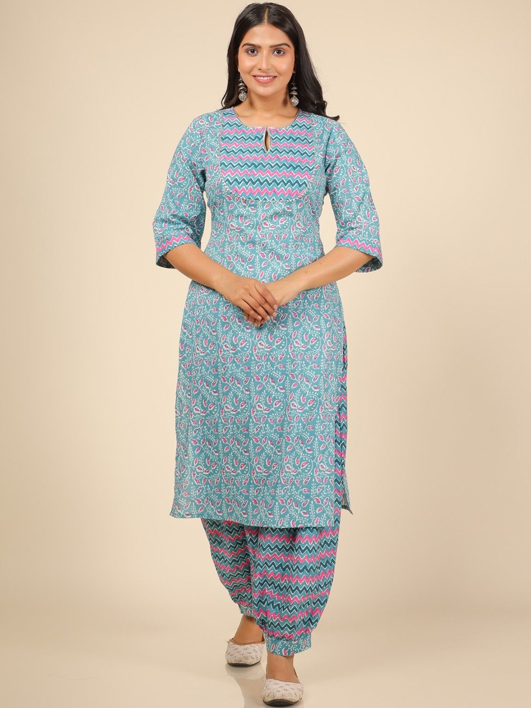 

Aramya Cotton Floral Straight Kurta, Blue