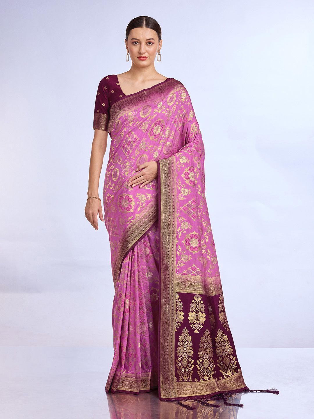 

Ishin Woven Design Pure Silk Saree with blouse piece, Pink