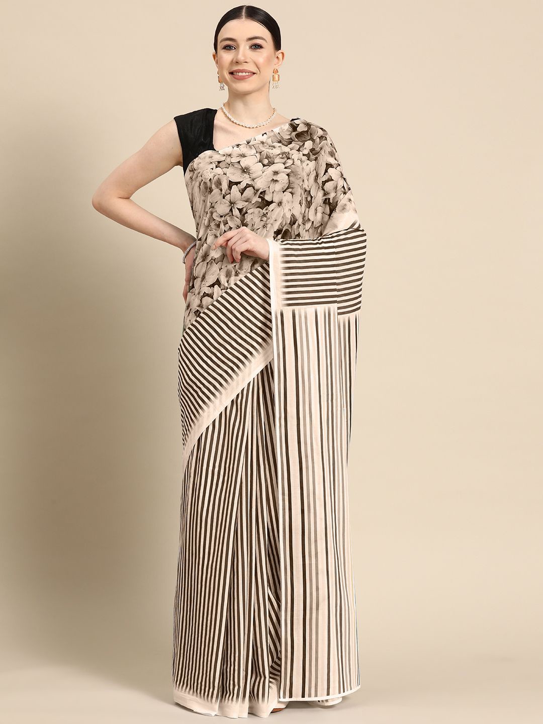 

BUTA BUTI Women Floral Printed Pure Cotton Saree, Coffee brown