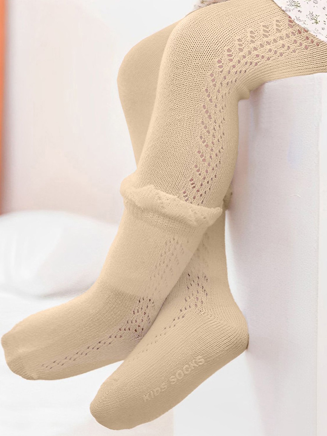 

SYGA Kids Solid Ankle-Length Leggings With Socks, Beige