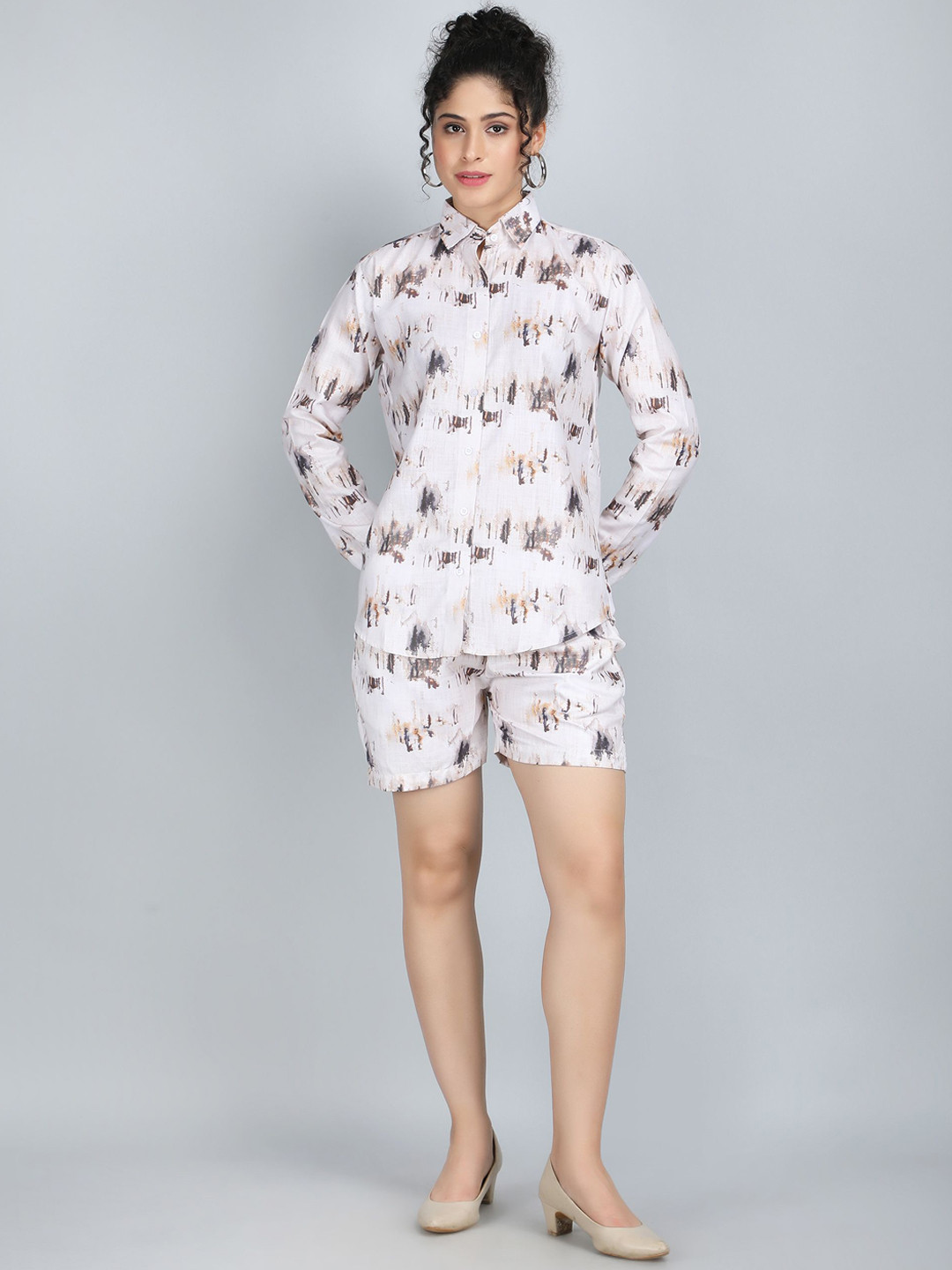 

VOGUE LIBERTY Printed Slim Fit Shirt With Shorts Co-Ords, White