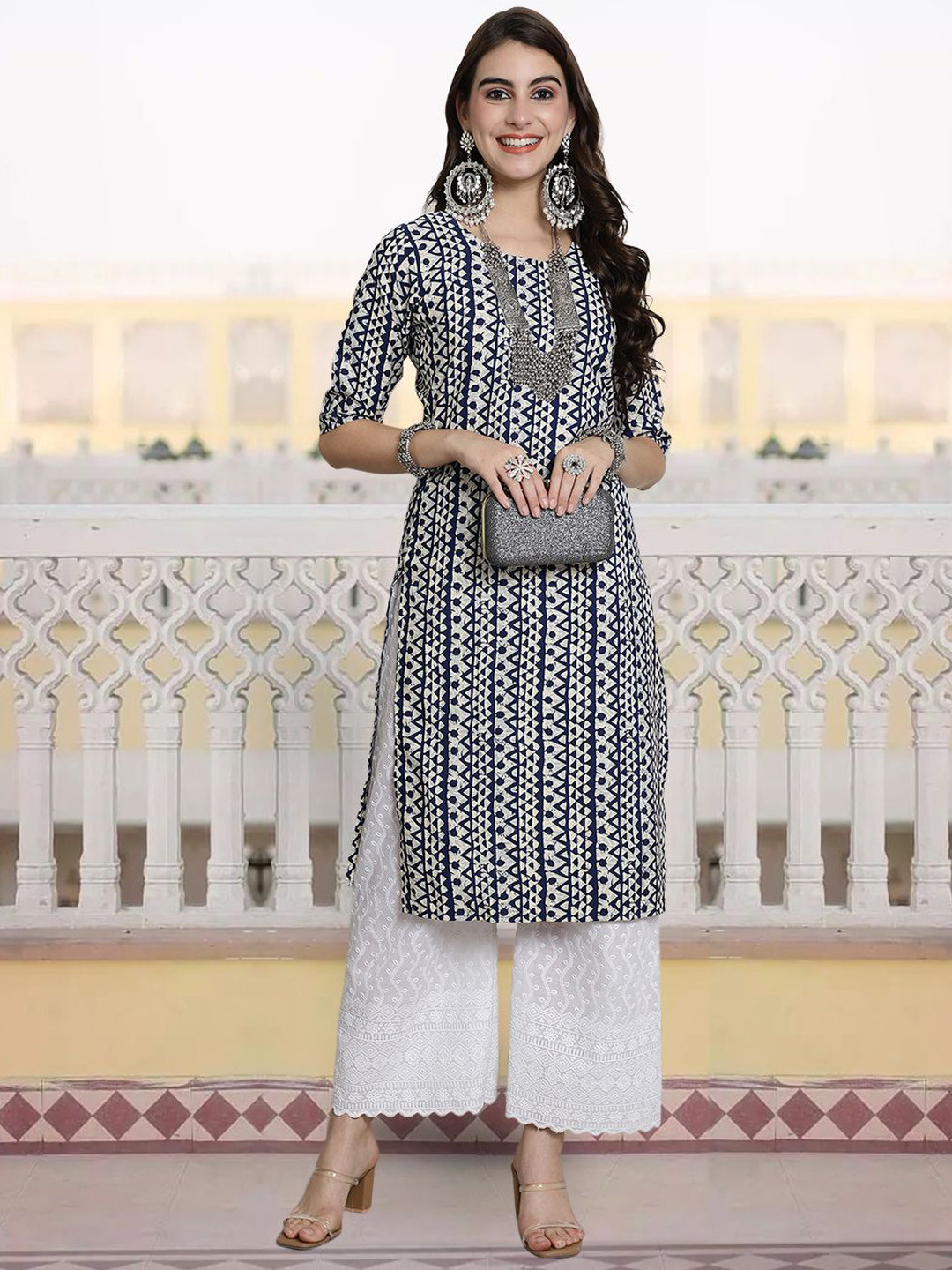 

7Threads Geometric Printed Round Neck Straight Kurta, Navy blue
