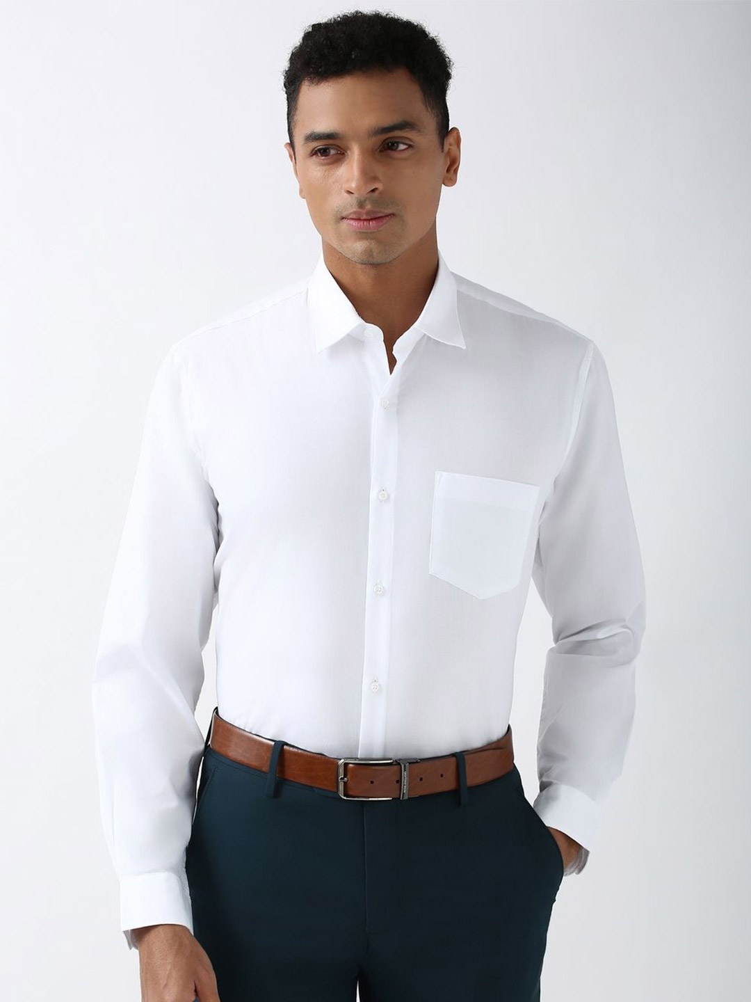 

Peter England Men Classic Spread Collar Solid Formal Shirt, White