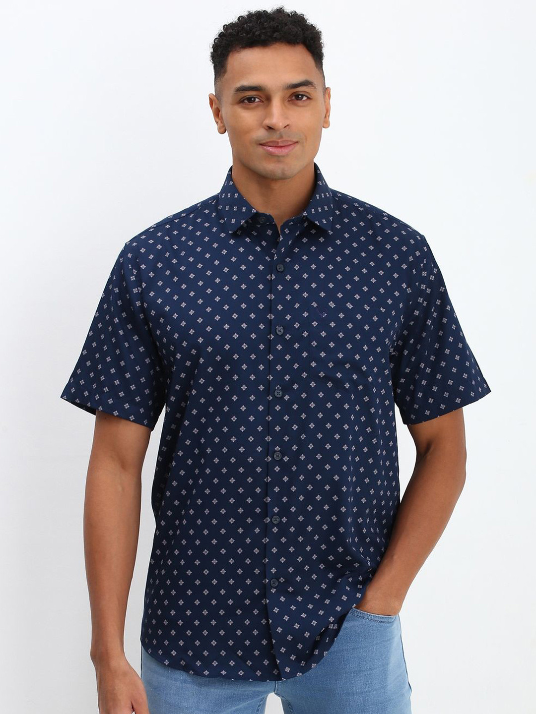 

Allen Solly Men Spread Collar Micro Ditsy Printed Cotton Slim Fit Casual Shirt, Navy blue