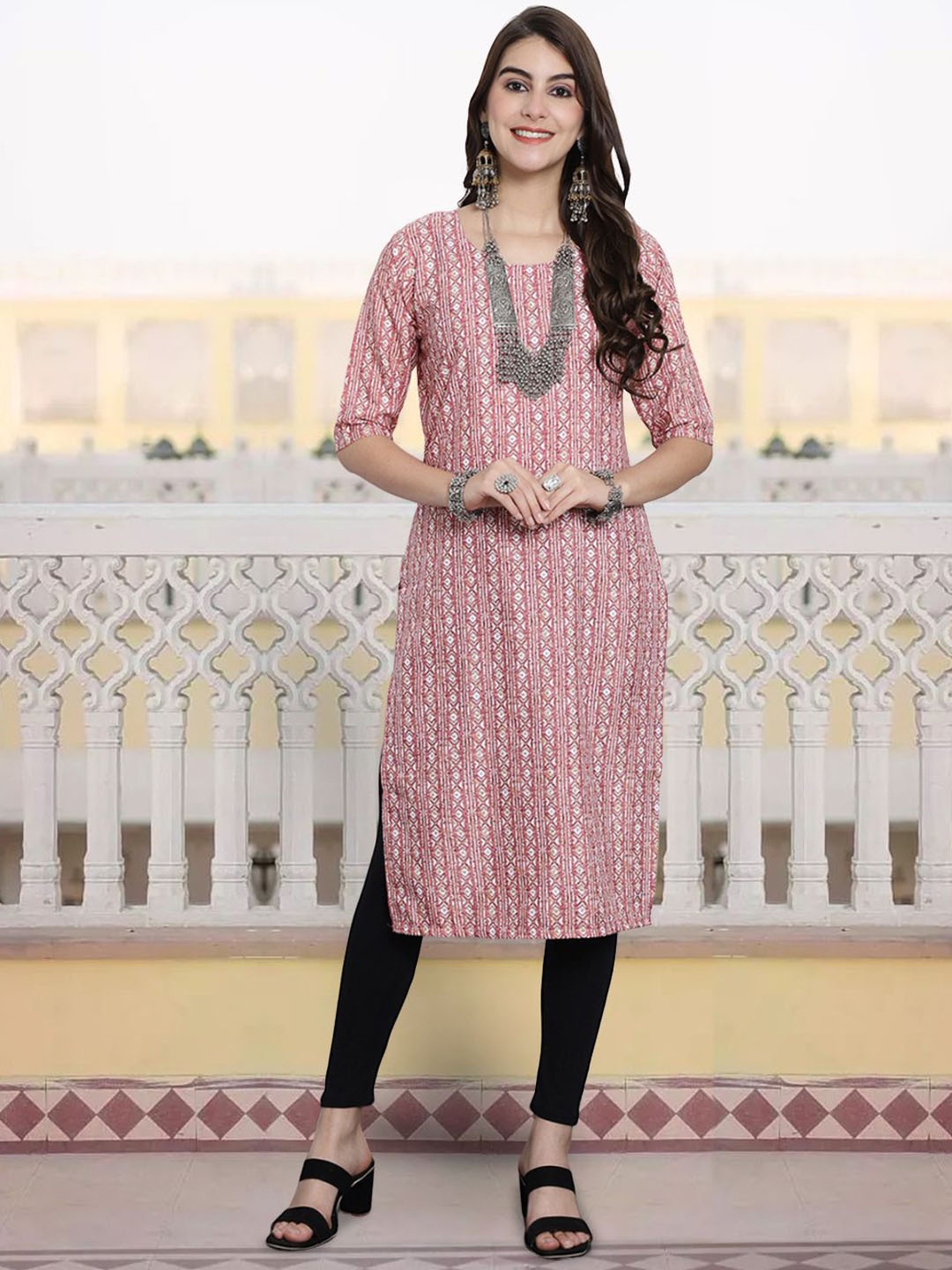 

7Threads Geometric Printed Round Neck Crepe Straight Kurta, Pink