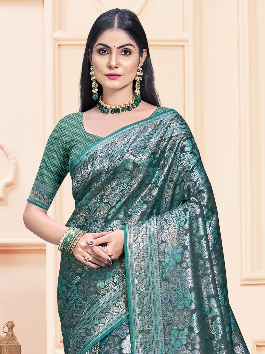 

Exclusiva Woven Design Zari Satin Saree, Green