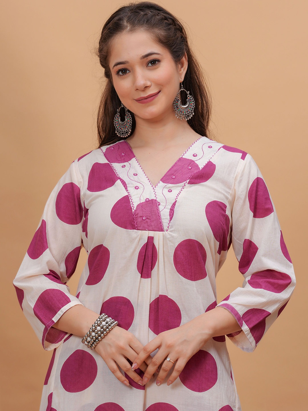 

DORIYA Geometric Printed Straight Kurta With Trouser, Purple