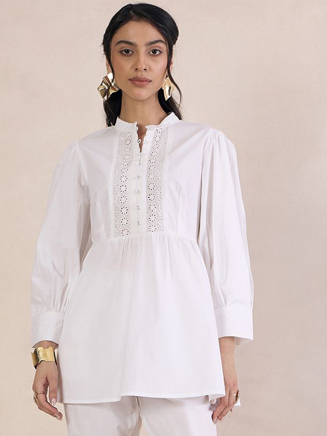 

FEMMELLA Women Solid Mandarin Collar Cotton Top, White