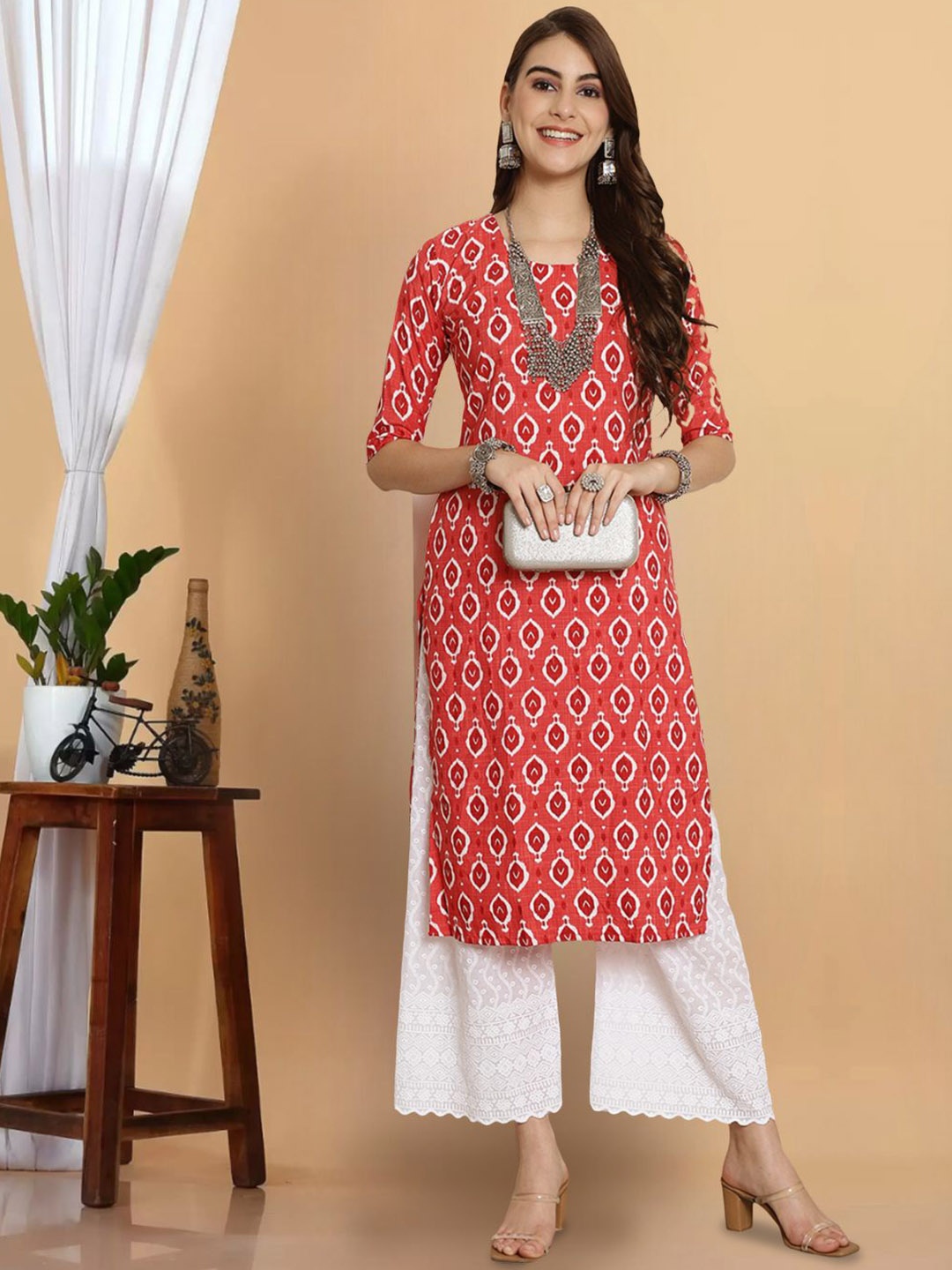 

7Threads Ethnic Motifs Printed Crepe Straight Kurta, Red