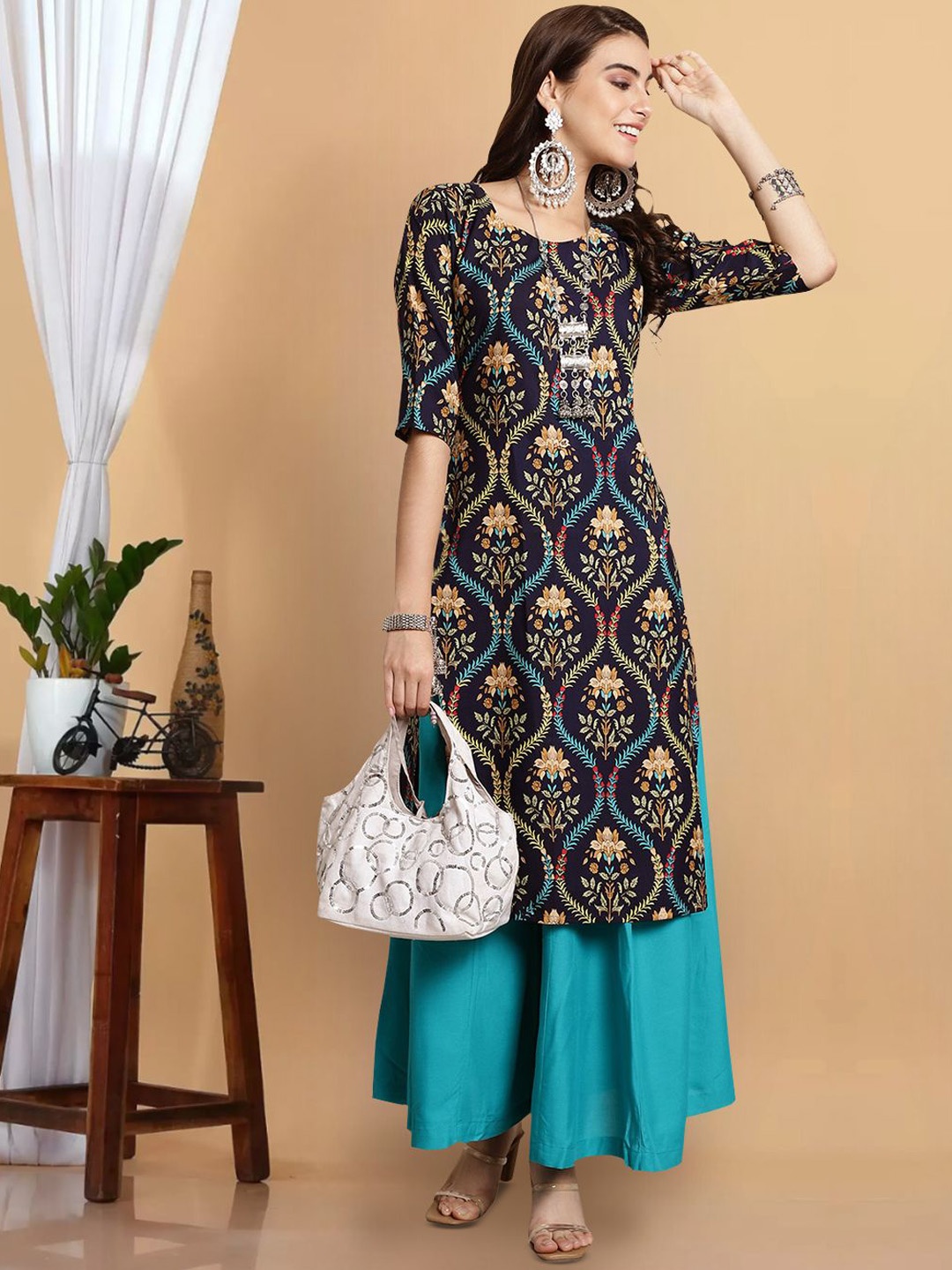 

7Threads Floral Printed Round Neck Straight Kurta, Navy blue