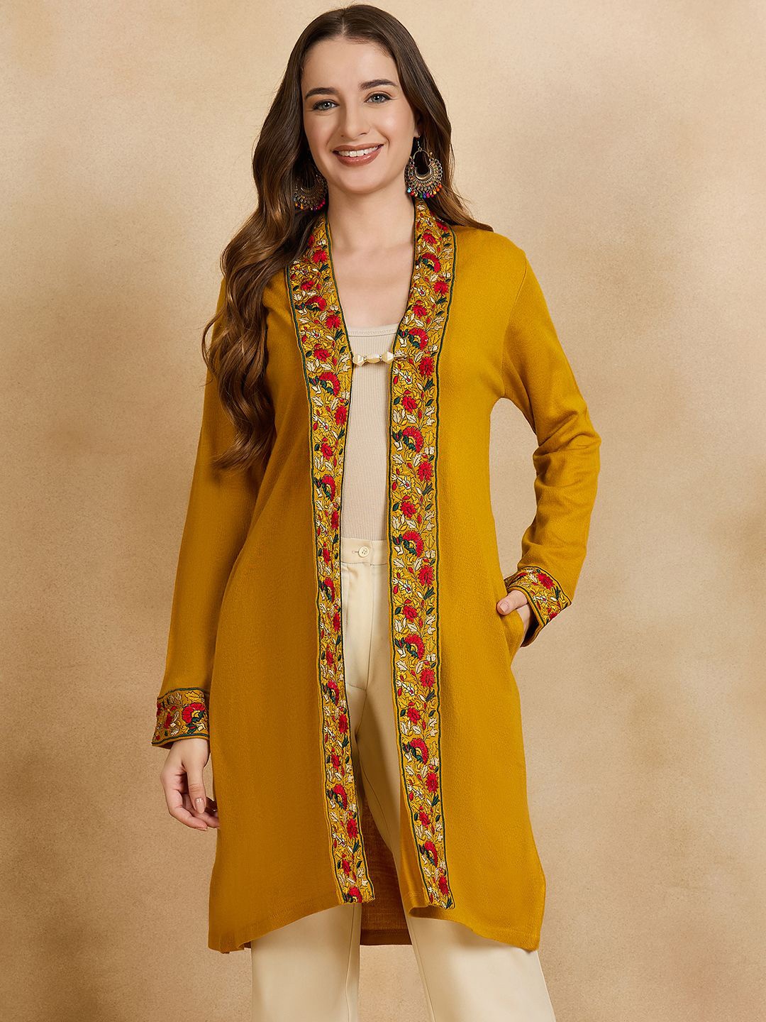 

CLAPTON Women Floral Embroidered Cowl Neck Gotta Patti Jacquard Woollen Kurta, Gold
