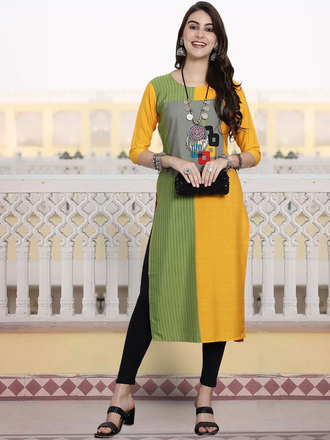 

7Threads Colourblocked Round Neck Crepe Straight Kurta, Green