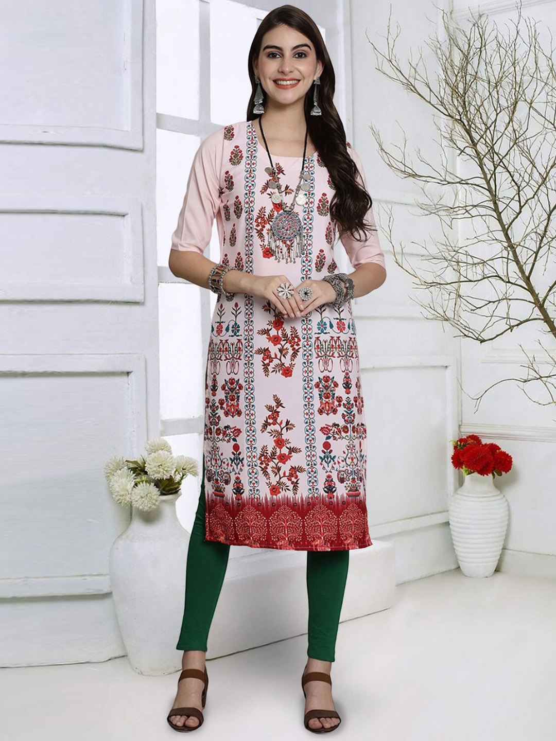 

7Threads Floral Printed Round Neck Straight Kurta, Pink