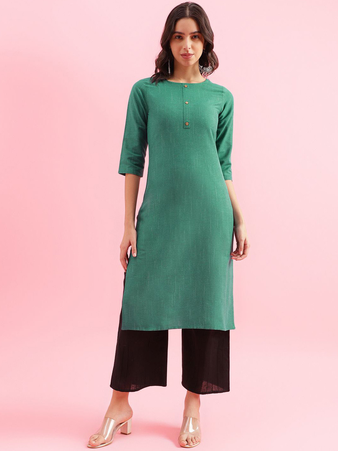 

Shaily Round Neck Three-Quarter Sleeves Straight Kurta, Green