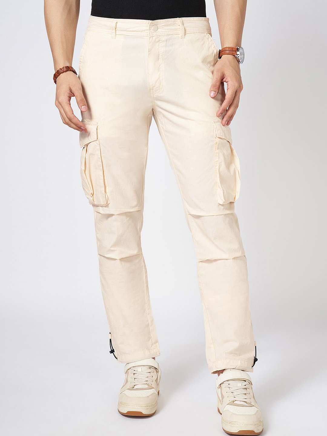 

Urban Ranger by pantaloons Men Cargos Trousers, White