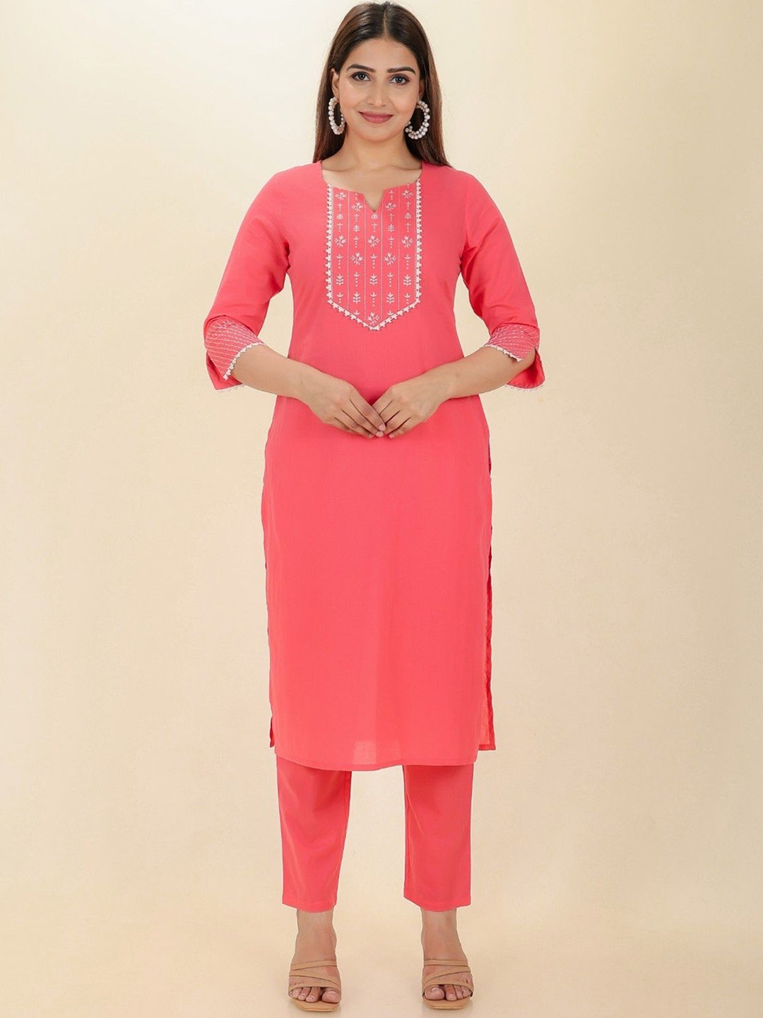 

Aramya Floral Yoke Design Thread Work Notched Round Neck Cotton Straight Kurta, Pink