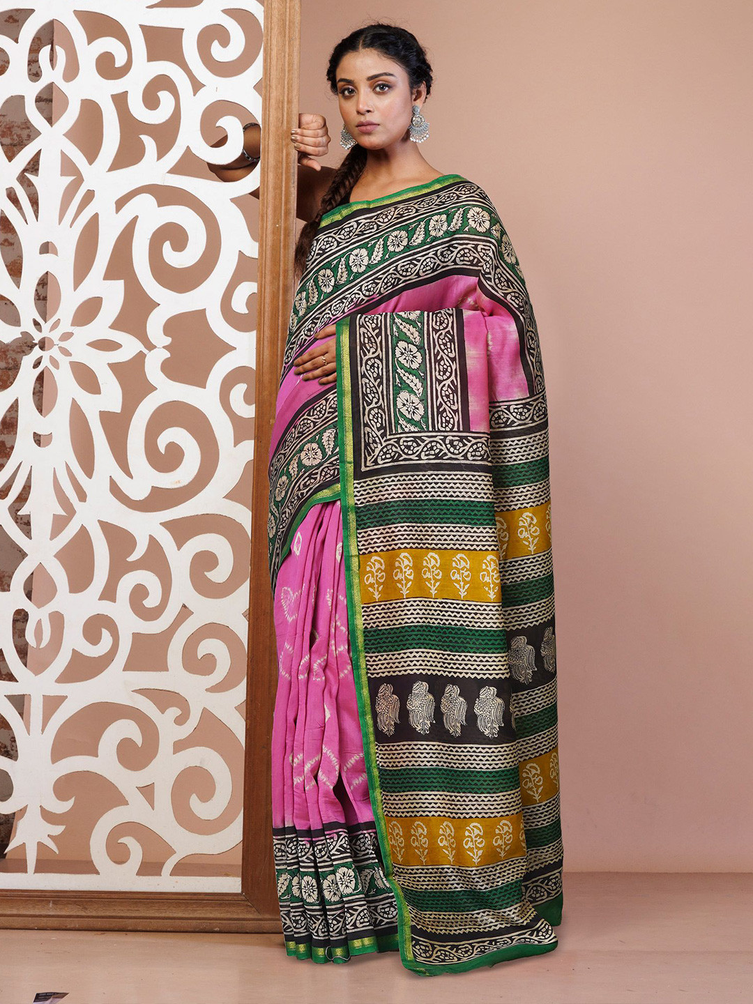 

Unnati Silks Floral Zari Silk Cotton Handloom Bagru Saree, Pink