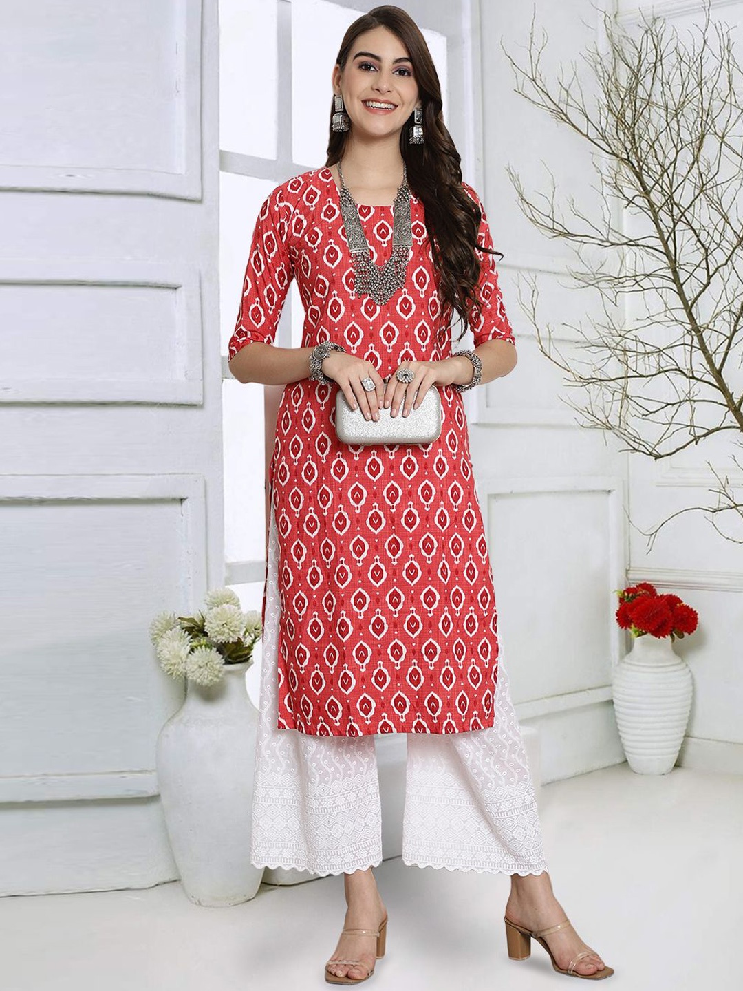 

7Threads Ethnic Motifs Printed Round Neck Regular Crepe Straight Kurta, Red