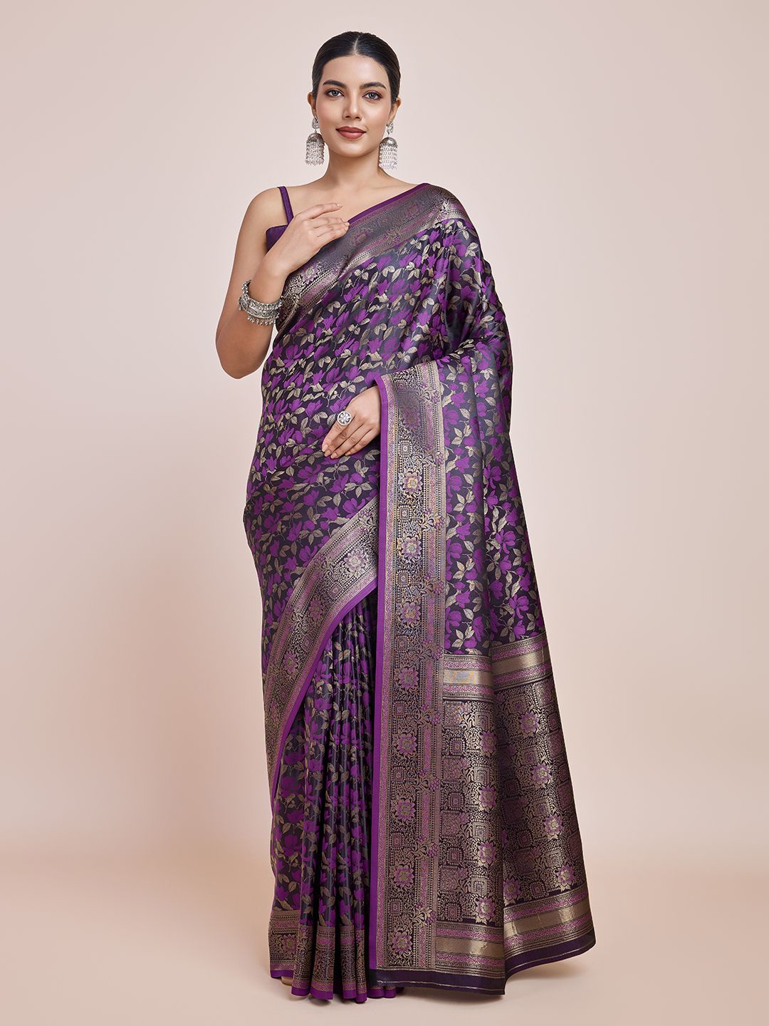 

MONJOLIKA FASHION Ethnic Motifs Zari Banarasi Saree, Purple