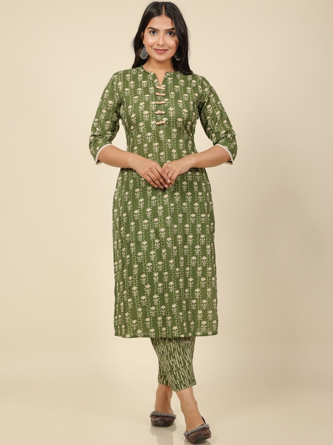 

Aramya Ethnic Motifs Printed Mandarin Collar Cotton Straight Kurta, Green