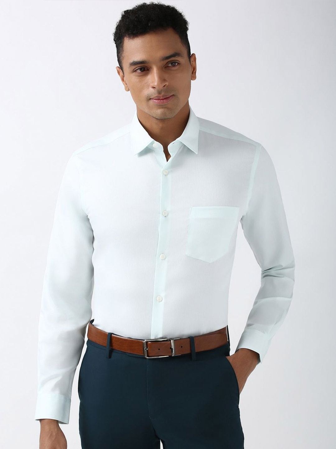 

Peter England Men Classic Spread Collar Solid Cotton Formal Shirt, White