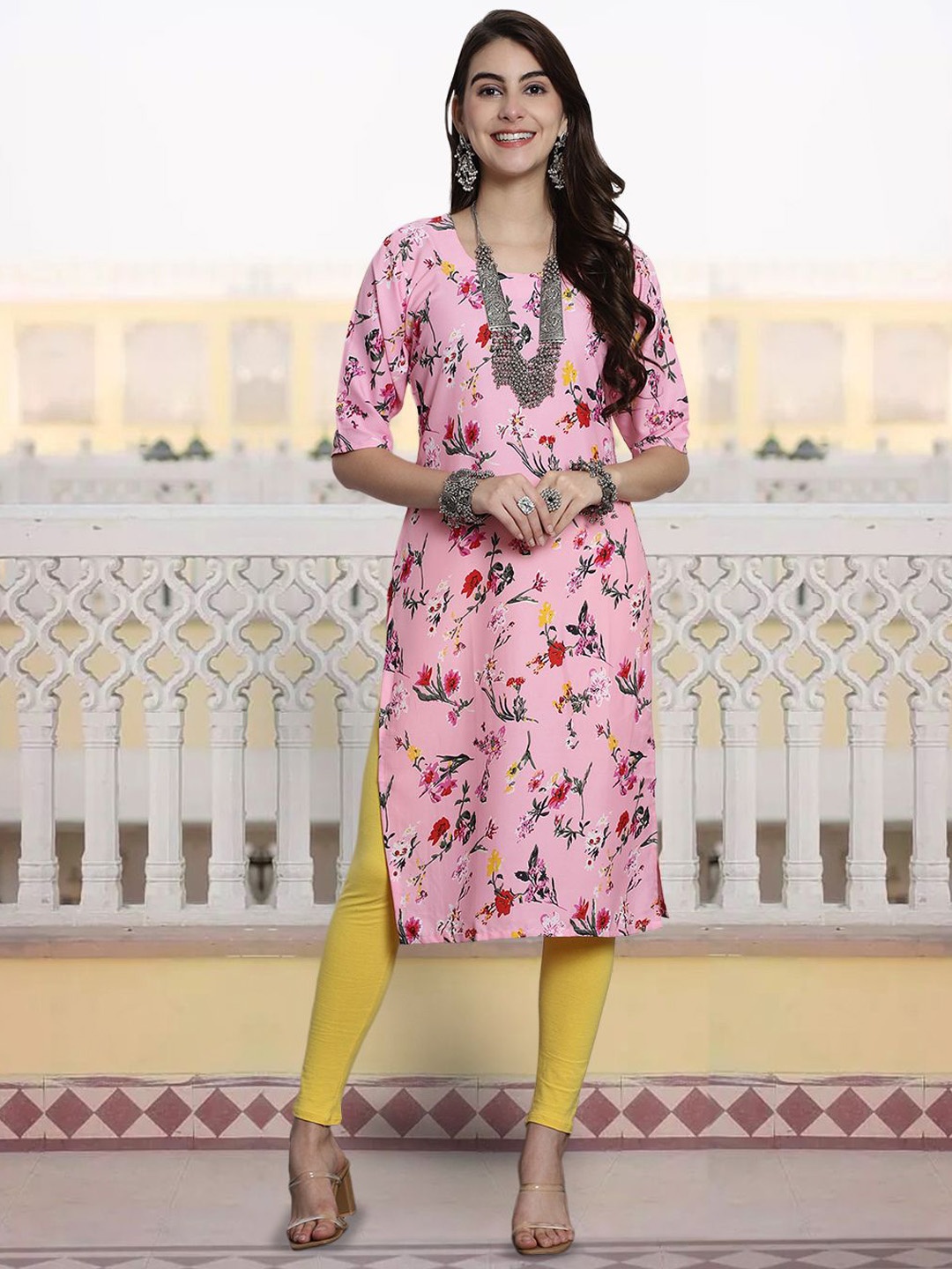 

7Threads Floral Printed Round Neck Straight Kurta, Pink