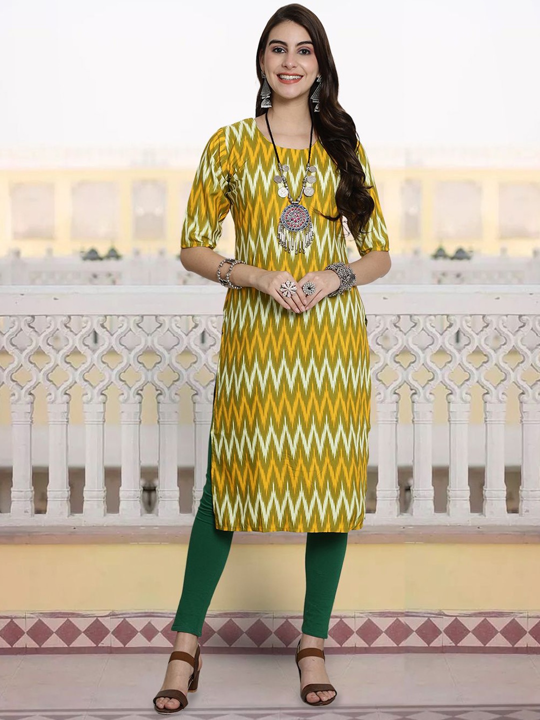 

7Threads Chevron Printed Round Neck Straight Kurta, Mustard