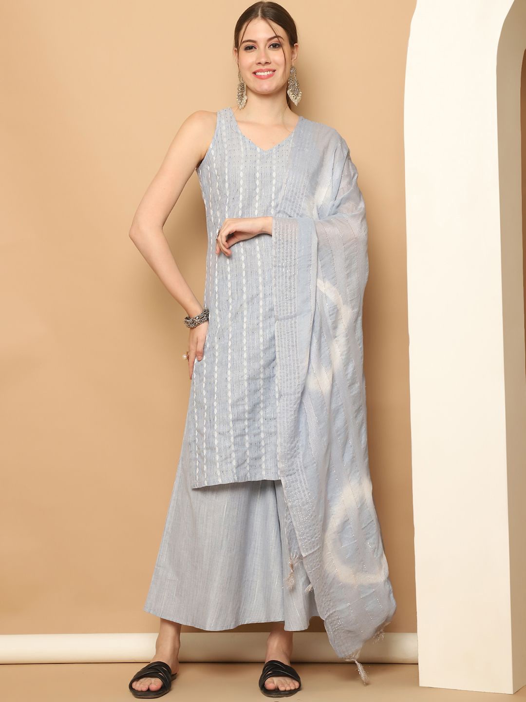 

Jompers Floral Woven Design V-Neck Straight Kurta With Palazzos & Dupatta, Blue